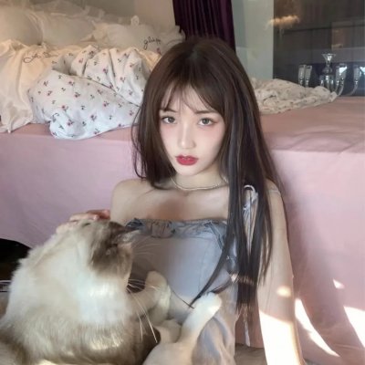 公寓里的两个女人